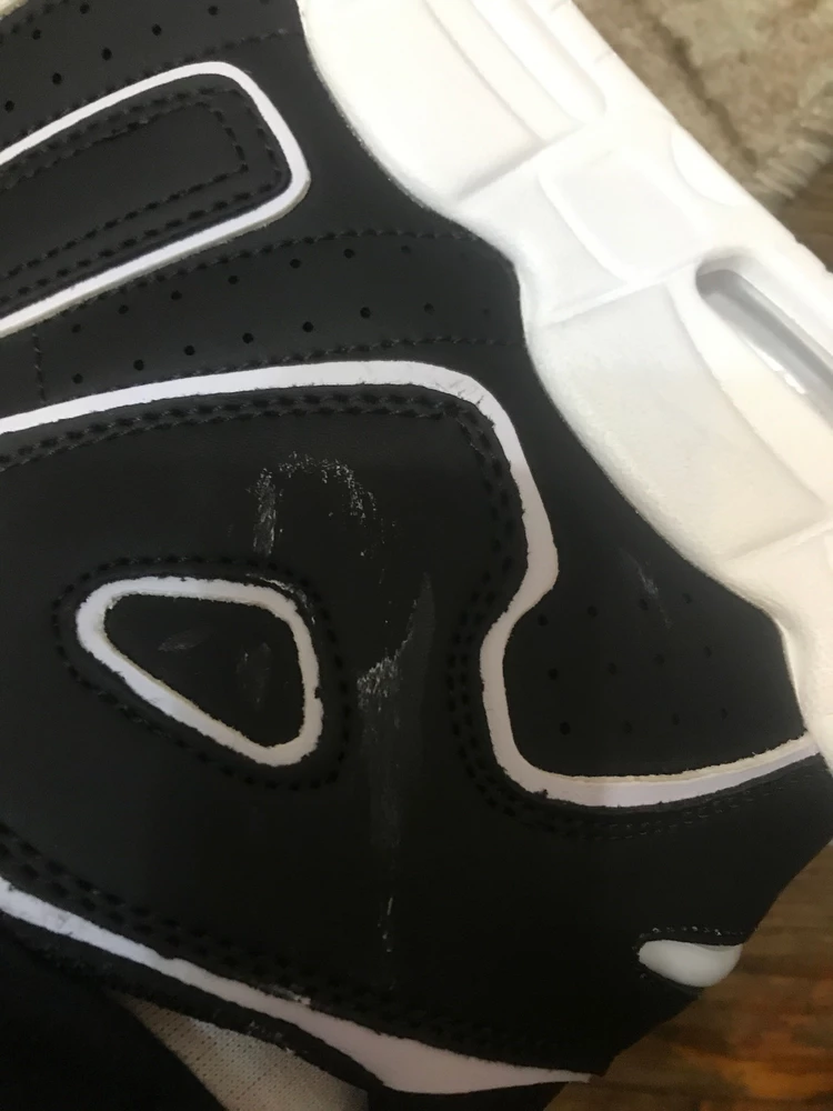 Вроде норм но немного замарались а так хорошие,и это не первый косяк