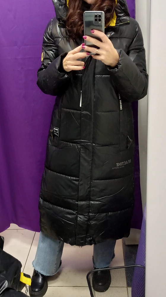 Замечательное пальто! В -20 в нем очень комфортно.Уже прошлась в нем и в снег, и в дождь, и при -20, и в +3. Ни разу не пожалела что выбрала именно его.  Спасибо продавцу!