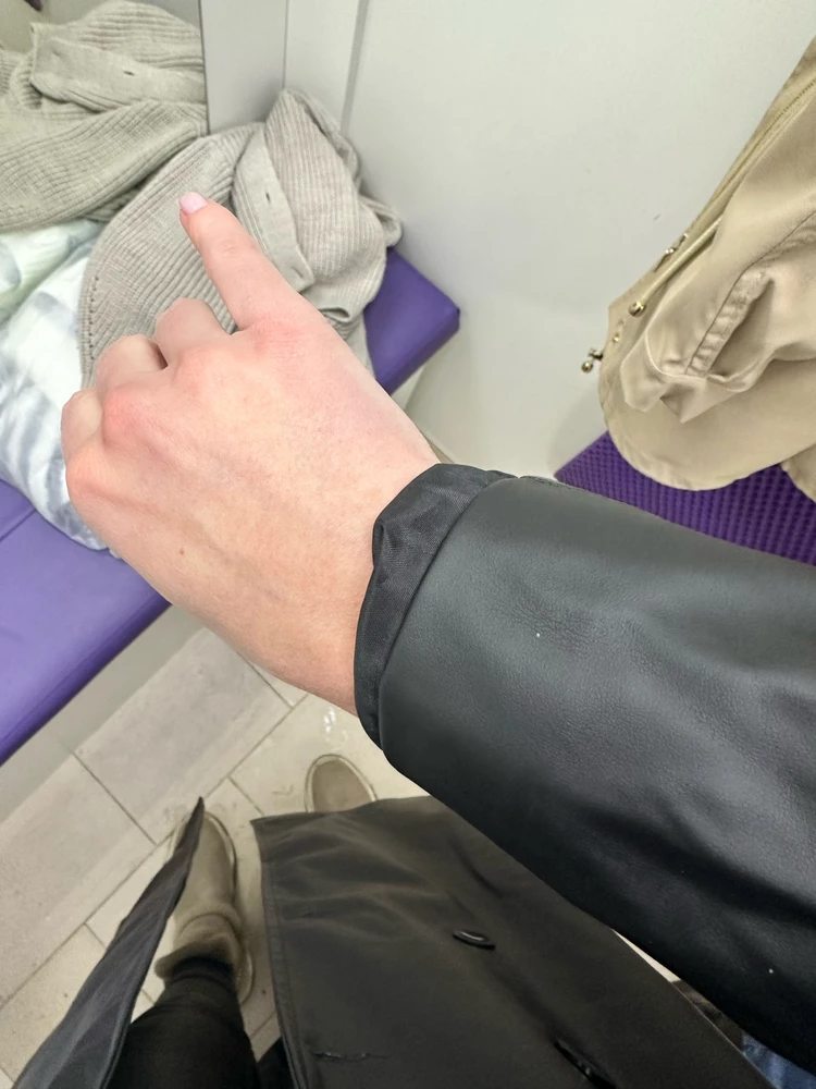 Подкладка пришита не правильно