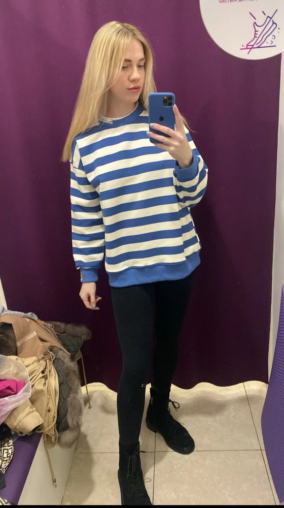 Очень классный,  но на размер 42-44 великоват,  пояс широкий.  Жаль. Пришлось сдать