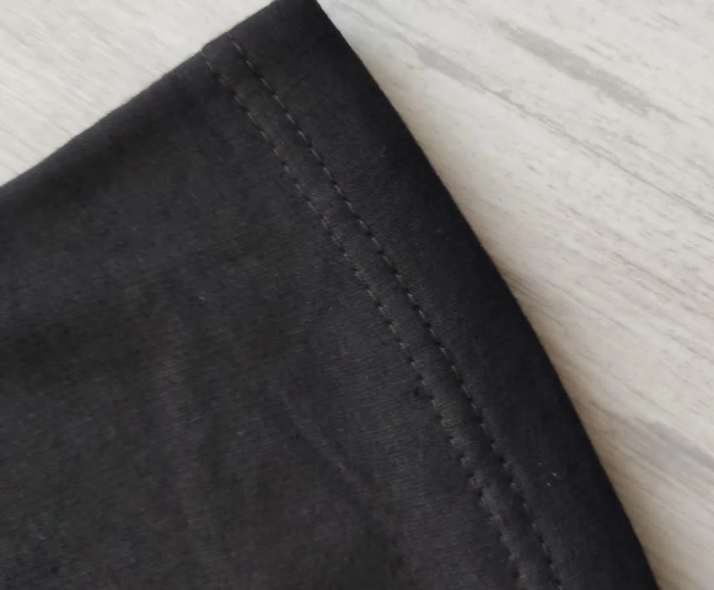 Комплект понравился, качество отличное! За такую цену просто шикарный вариант! Тёплый, мягкий, швы ровные. На 54 размер сел   нормально