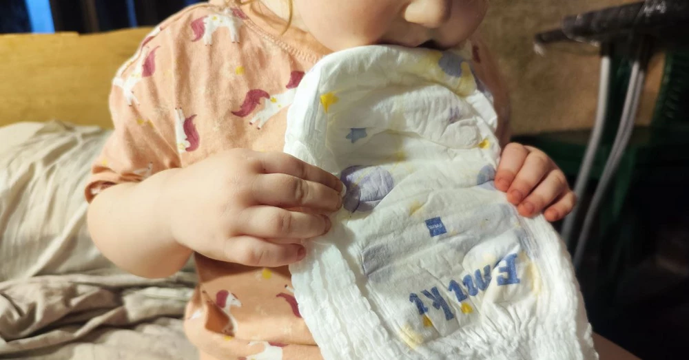 Мягкие, приятные на ощупь, резинка не сдавливает, не оставляет следов на теле, при этом не пропускает