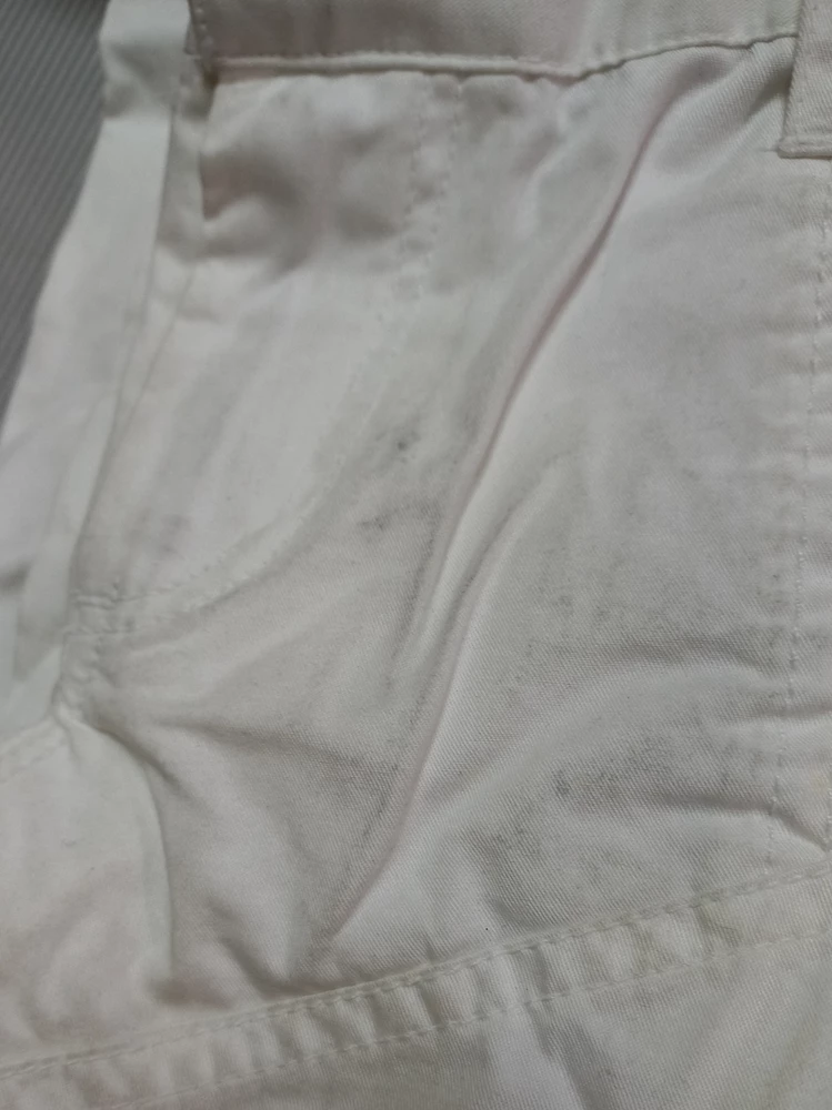 Низкая посадка и очень широкая. Пришли грязные