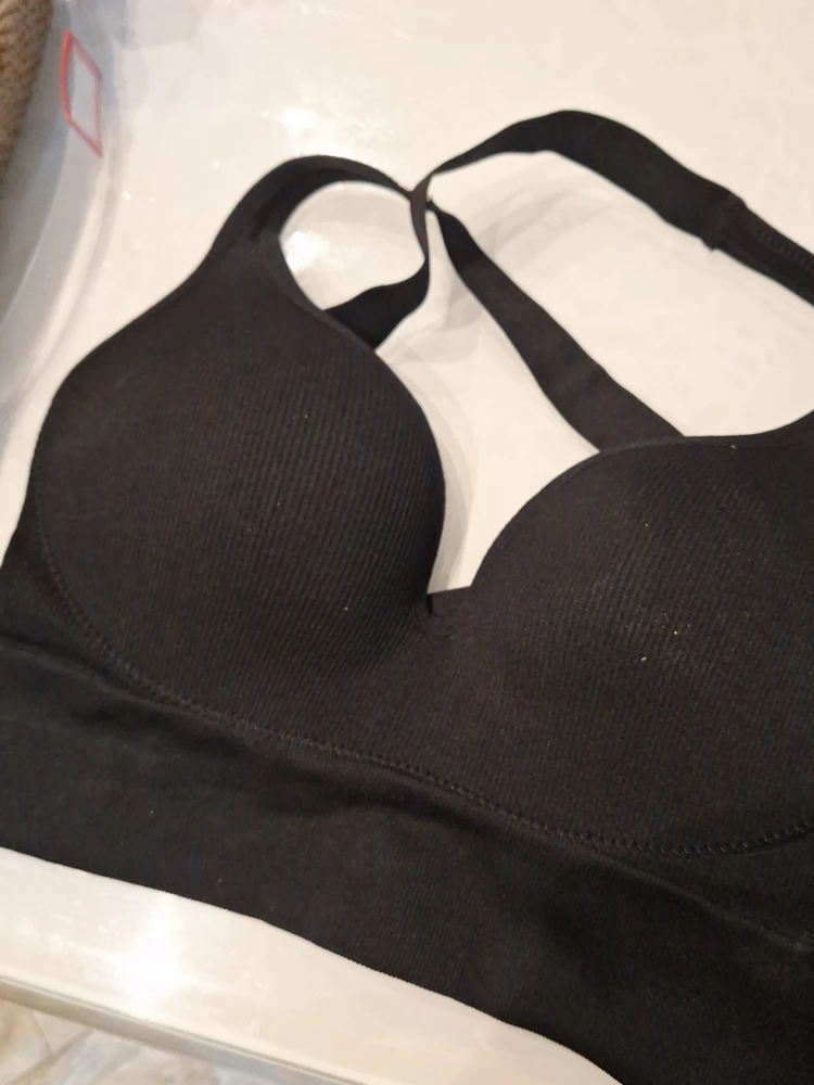 Соответствует описанию