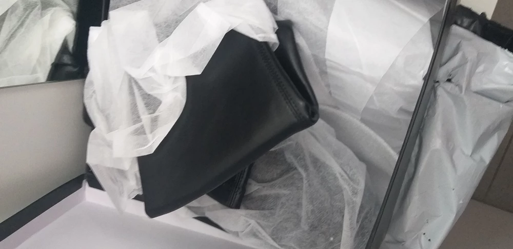 Ботфорты не плохие,но мне не понравились как сидит именно эта модель.
В размер.
Забрала другие.