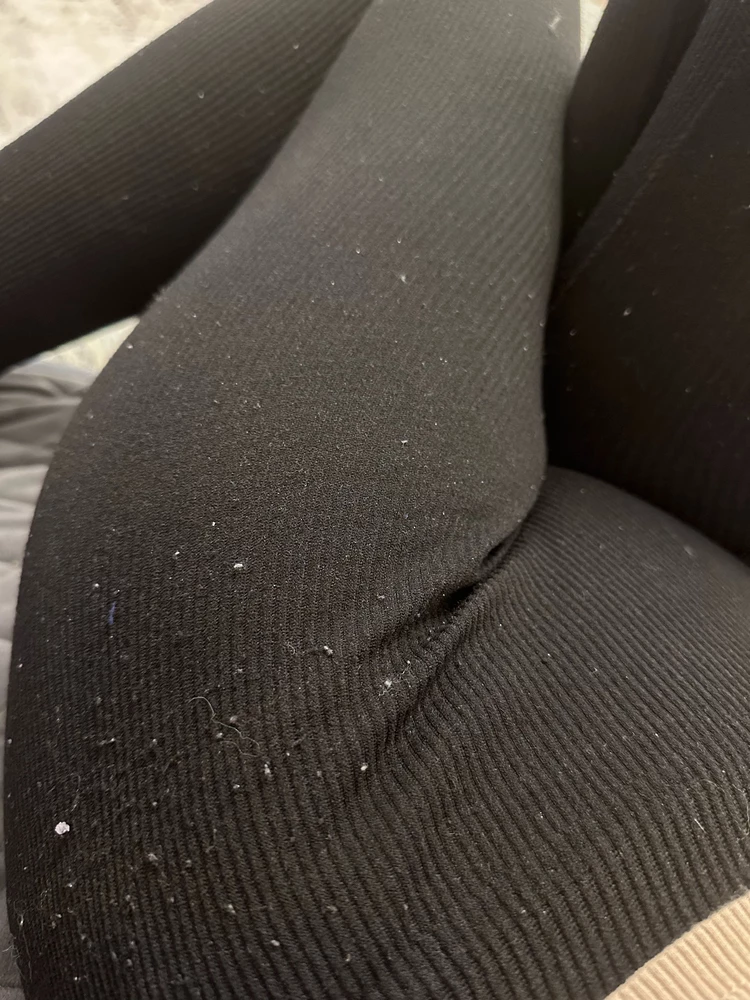 Не советую к покупке ! Ужансые ! Через пару недель катышки и еще ужасный пылесборник !!!! 😫