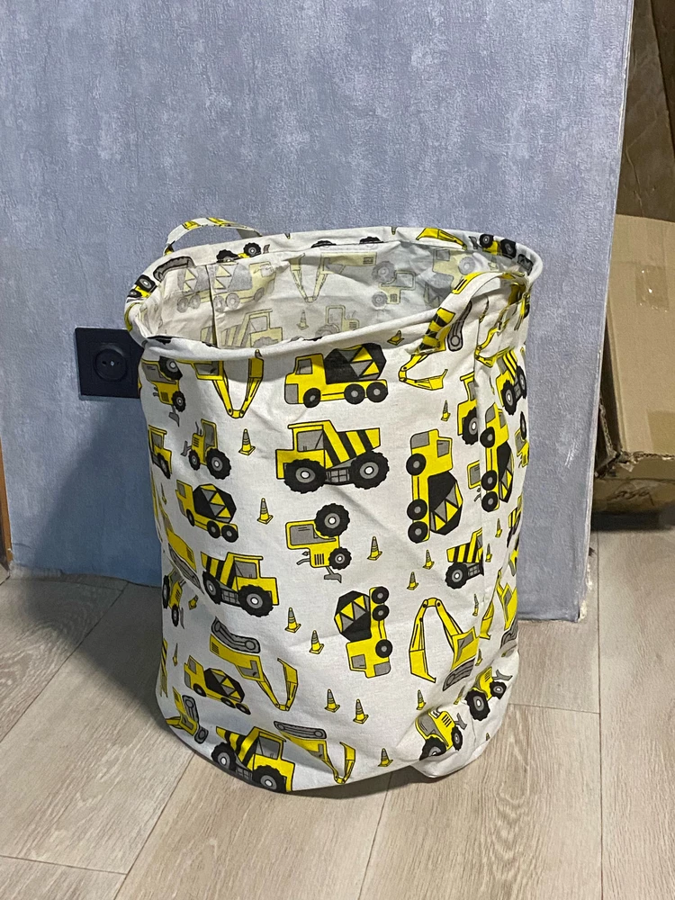 Корзина класс плотная держит форму расцветка супер , рекомендую продавца