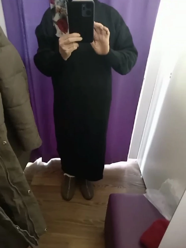 Платье пришло быстро , даже на мой пост 158 см подошло.Хотя я сомневалась что мне оно пойдет🔥