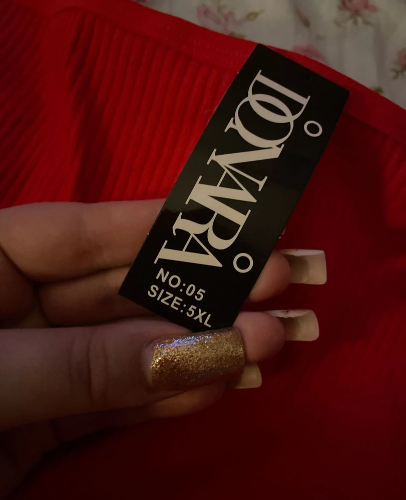 Заказывла 50/52 , прислали 5ХЛ , создавала 2 раза жалобу , везде пришел отказ , остается вопрос , зачем теперь мне эти трусы ?