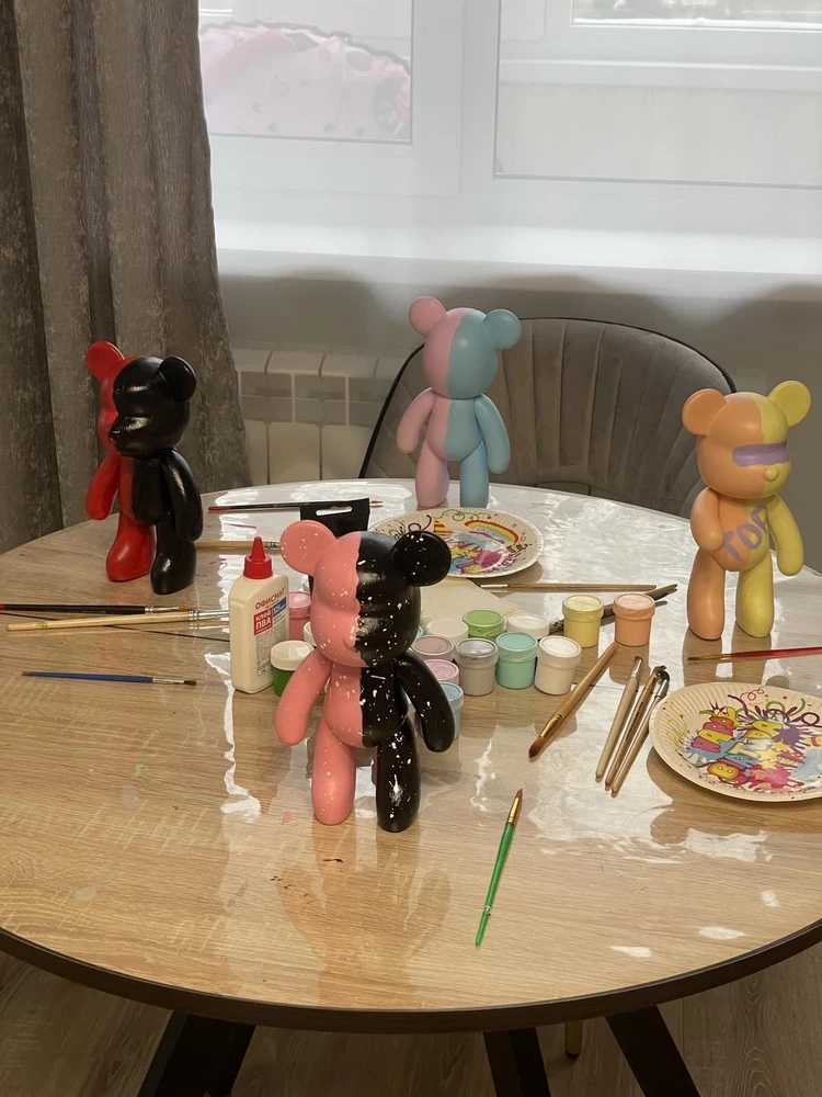 Классный мишка для творчества, весомого размера, двигаются ручки и ножки. Пришел быстро и эстетично упакован и еще в доп коробке. За такую цену супер!