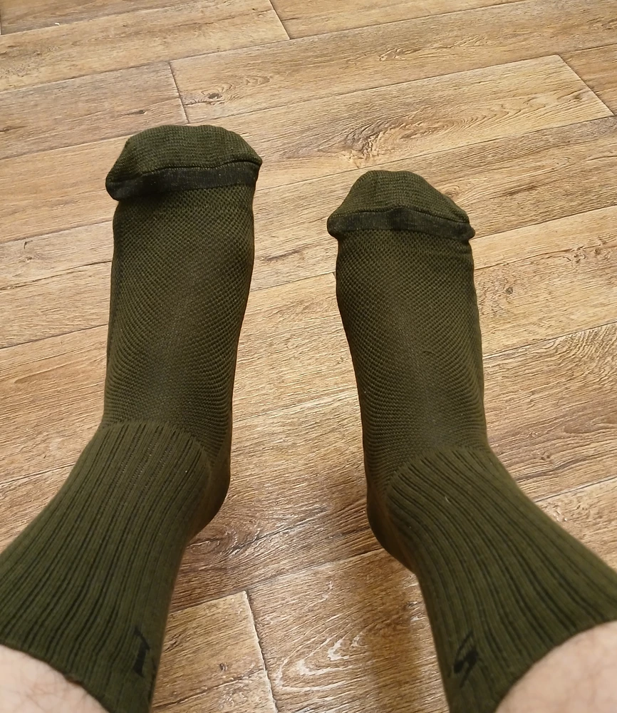 У меня 43й размер. Качество неплохое. Внешний вид на фото. Зачем такой носок, не понятно