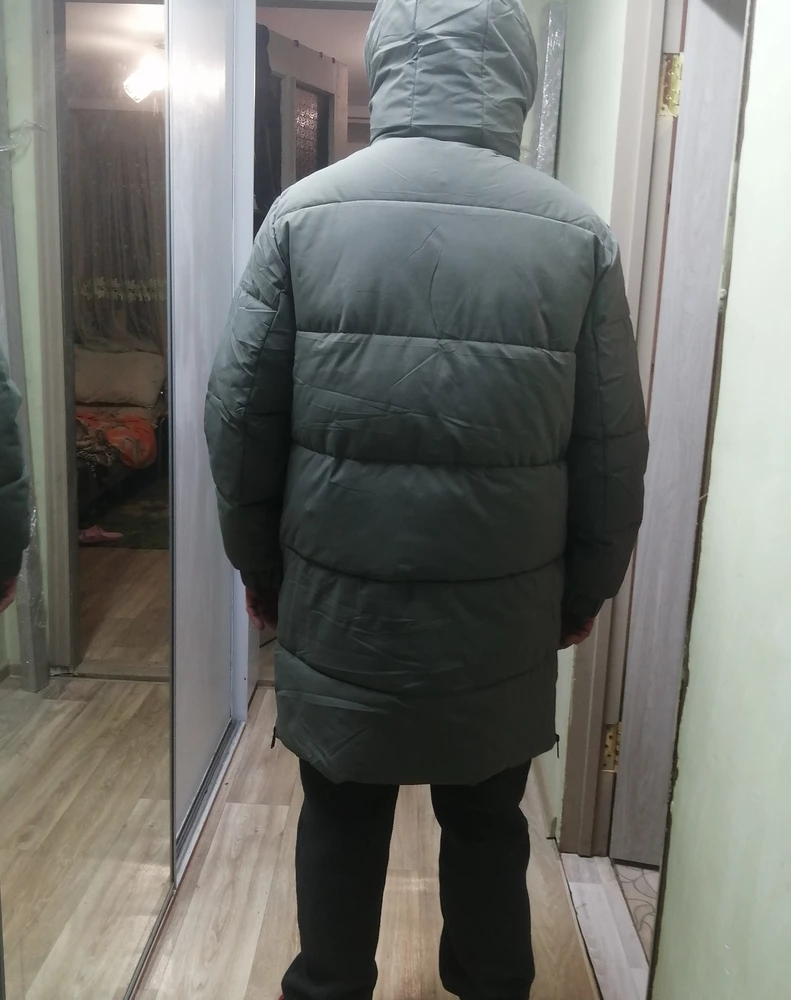 Хорошая куртка, муж доволен. Носит 52р,взяли 54. Подошла идеально. Спасибо!