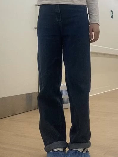 джинсы шикарные, по длине кайф( рост 168)😈