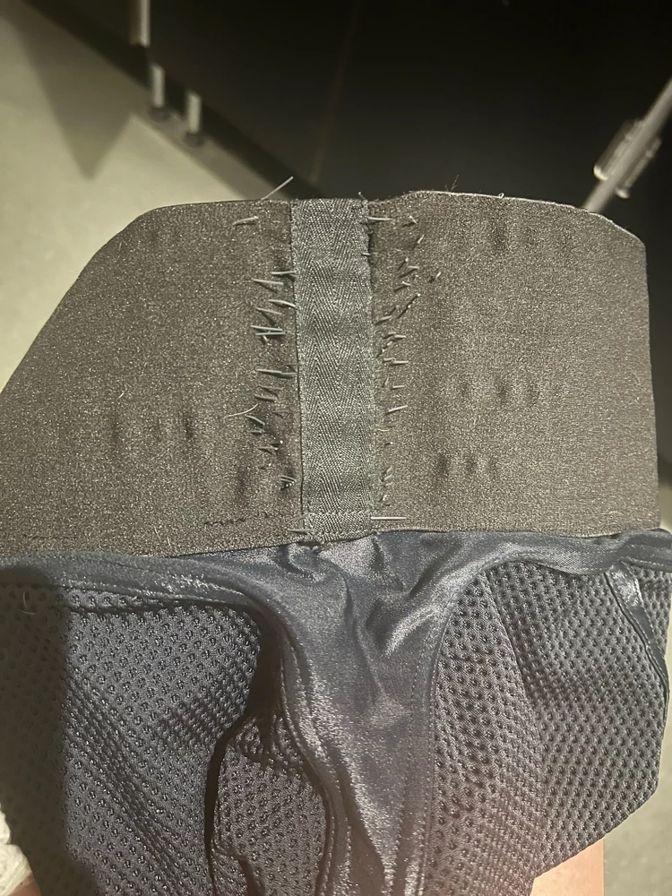 Добрый день . 2 раза надела , вся резинка лопнула. Все торчит  . Качество ужасное . Денег своих не стоит . Извините конечно , не люблю такие отзывы писать . Но как есть