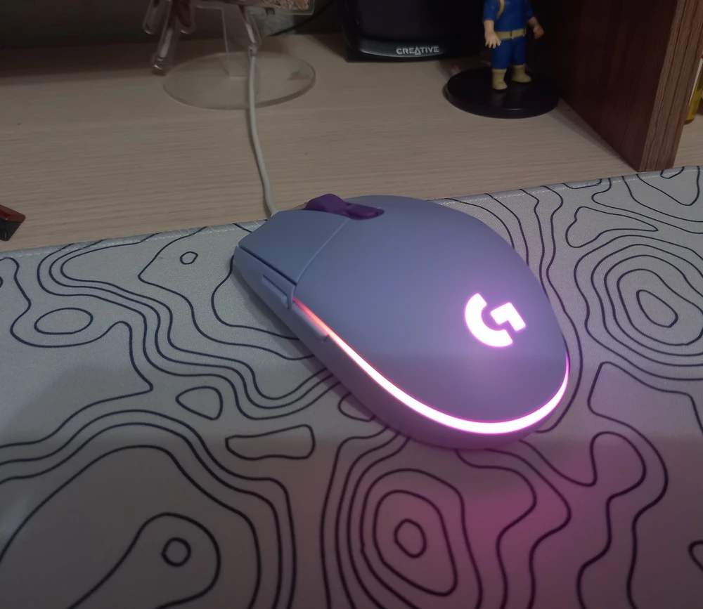 Приятная мышка) после старой Bloody, которой около 7 лет, привыкла всего за 2-3 дня) в игры стала играть намного лучше вместе с ней😊