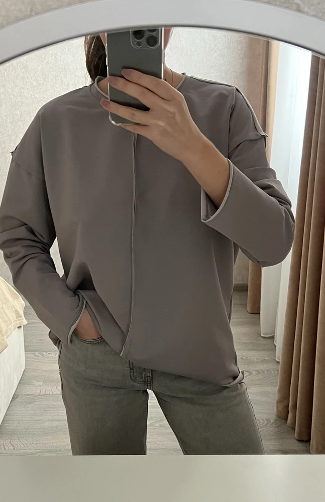 Модель оверсайз, ткань-хлопок, отличное соотношение цена-качество.