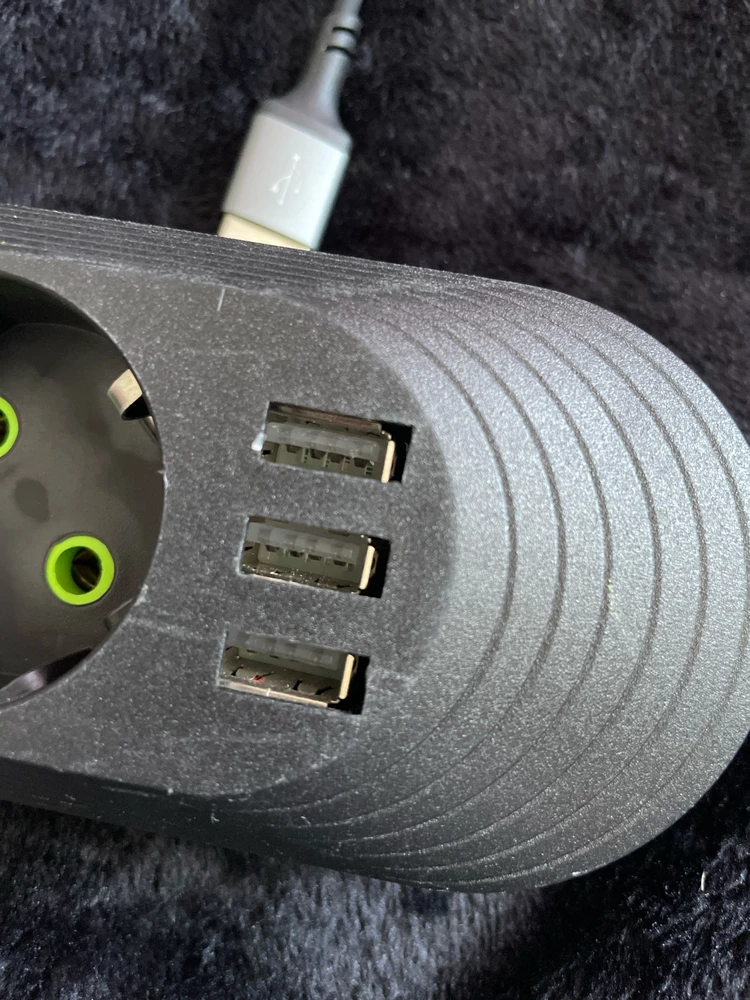 Заказала ради usb разъёма, *** , все 3 нерабочие,т.к уехали во внутрь,очень жаль