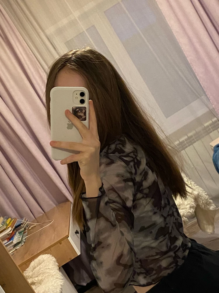 Боялась покупать так как не было отзывов и мой первый, но приятно удивилась очень миленько так гармонично цвета смотрятся прям вау)👍🏻