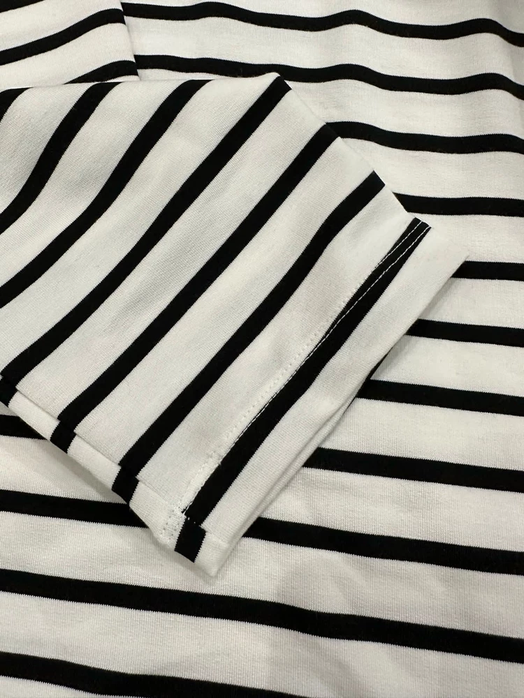 Классная кофточка,приятная к телу ткань,качественно пошита .Ну а цена вообще подарок 👍Всем советую 👍СПАСИБО ПРОДАВЦУ