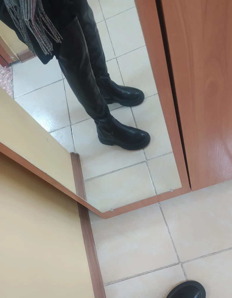 Пишу отзыв спустя месяц. Однозначно советую!!! Ноги вообще не мёрзнут. Я в них была и в буран, и в минус 40 градусов, и при этом в них было тепло. Так что уверенно могу посоветовать. Классные! И цена классная. Спасибо!