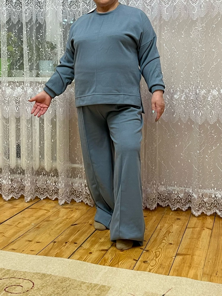 Материал на тело очень приятный ! Рекомендую ! Выбирайте по размеру указанный в таблице !