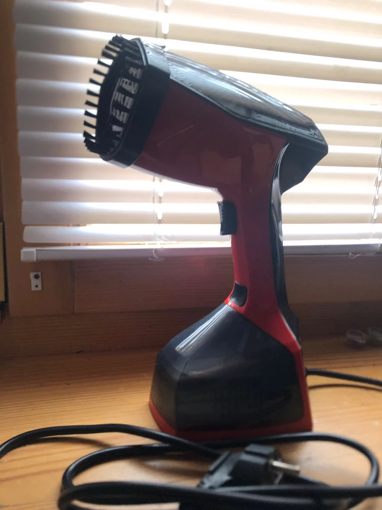 Спасибо продавцу за быструю доставку. заказ был  доставлен за сутки без повреждений без единой царапины . В работе просто бомба ! наполнила 3 мерной стаканчика воды в отсек , хватило на 2 рубашки . Буду заказывать еще сестре , продавца советую . По этому 5 звёзд