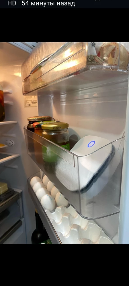 Поставил oзонатор на ночь в холодильник.  Теперь чувствуется чистота, неприятных запахов нет, а как продукты дольше сохранятся еще посмотрим
