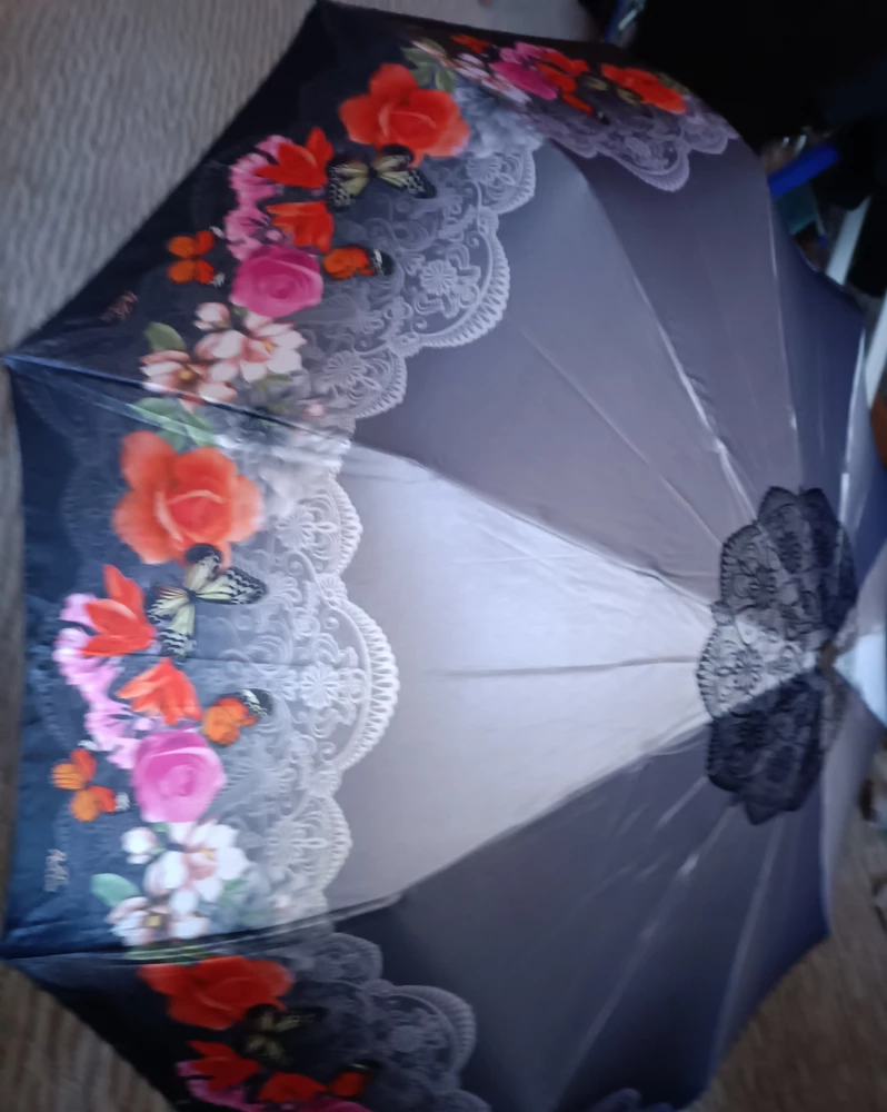 Хороший, качественный зонт