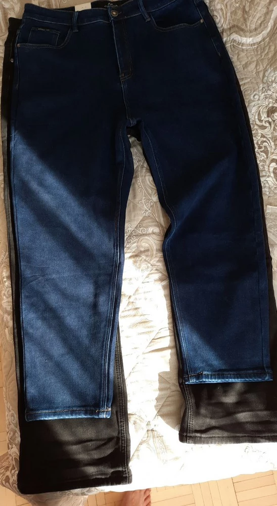 Синие джинсы 38 размер
Серые джинсы - к 40