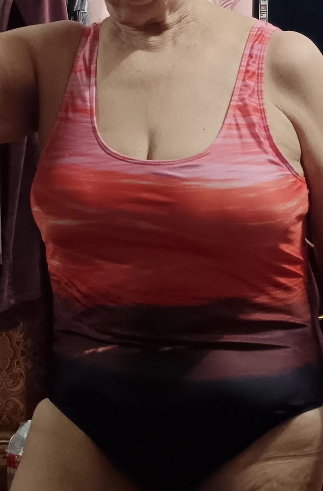 Дороговат . взяли бабушке в бассейн.