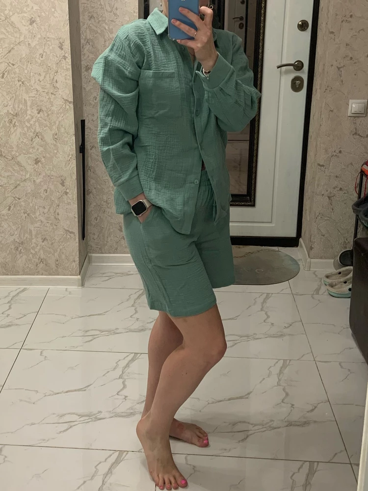 Отличный костюм на жару. Идет четко в размер. Если хотите что бы сидел по-свободнее , то нужно брать на размер больше.
Этот оставлю и еще в другом цвете по больше закажу.
Спасибо продавцу за качественный товар.