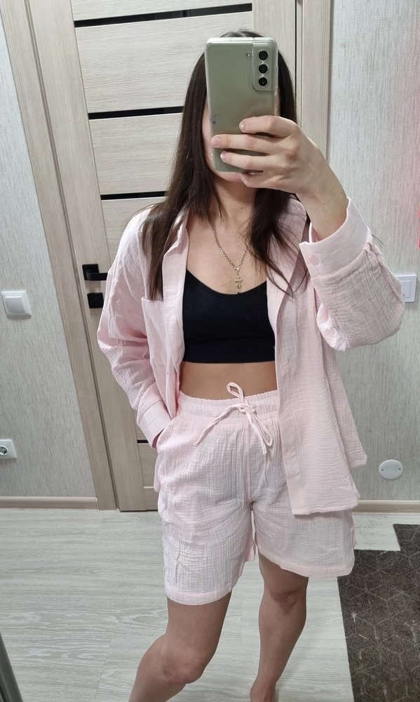 Чудесный костюмчик на лето. Мне все понравилось, и качество и цвет и посадка. Очень нежный и приятный телу, буду носить с удовольствием!