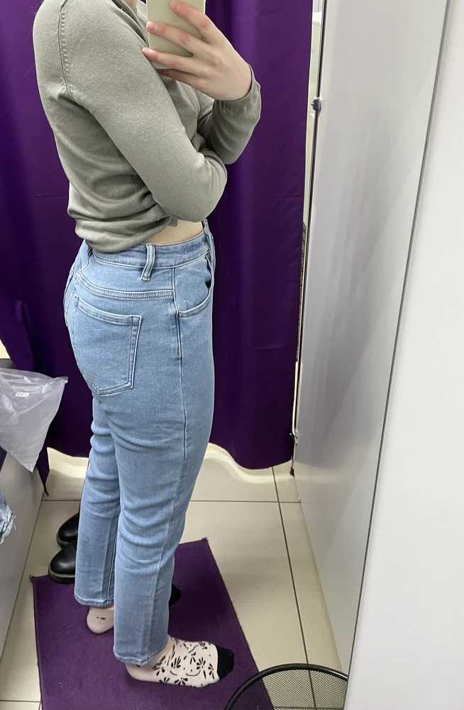 Хорошие джинсы. Размер 29(44) подошел
