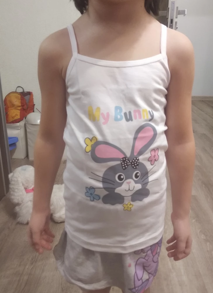 Купила дочке, приятная ткань, хорошее качество пошива, рекомендую!