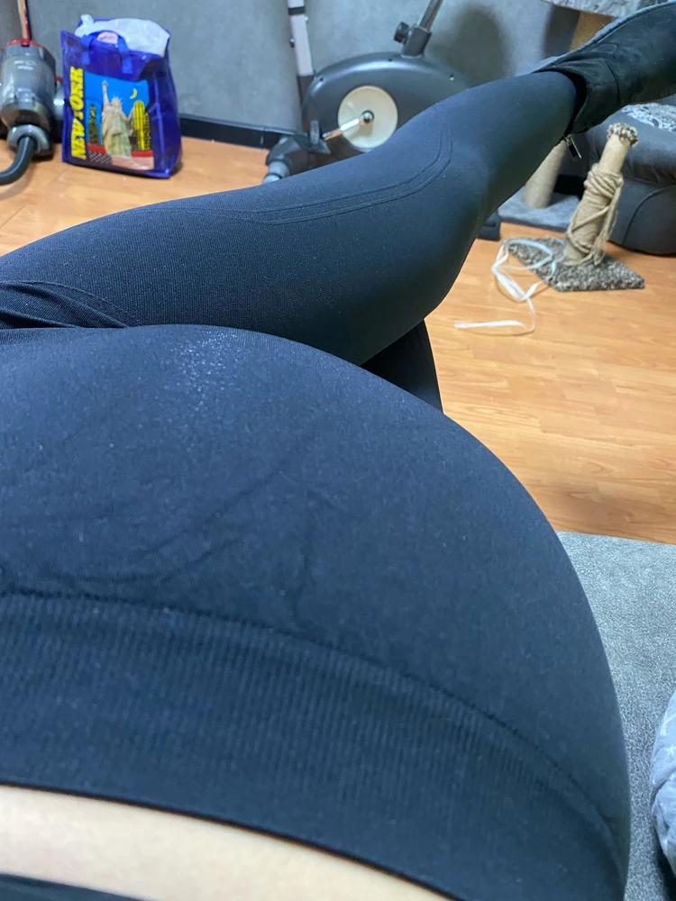 Хорошие 👌 на живот не давят , взяла л , до беременности носила 42-44, рост 168