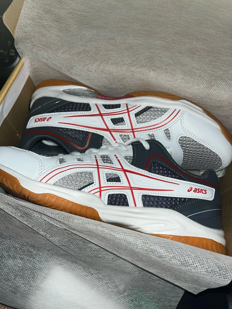 Самые удрбные кроссовки на свете! Спсибо большое!!! ❤️❤️❤️