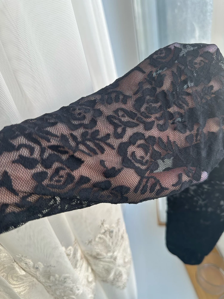 Красивые, необычные колготки. Качество на высоте! Я довольна, спасибо продаву