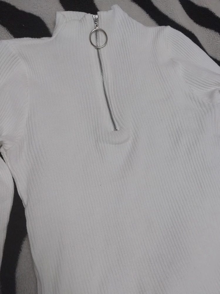 Супер ,такая приятная к телу . Очень довольна покупкой за такую цену