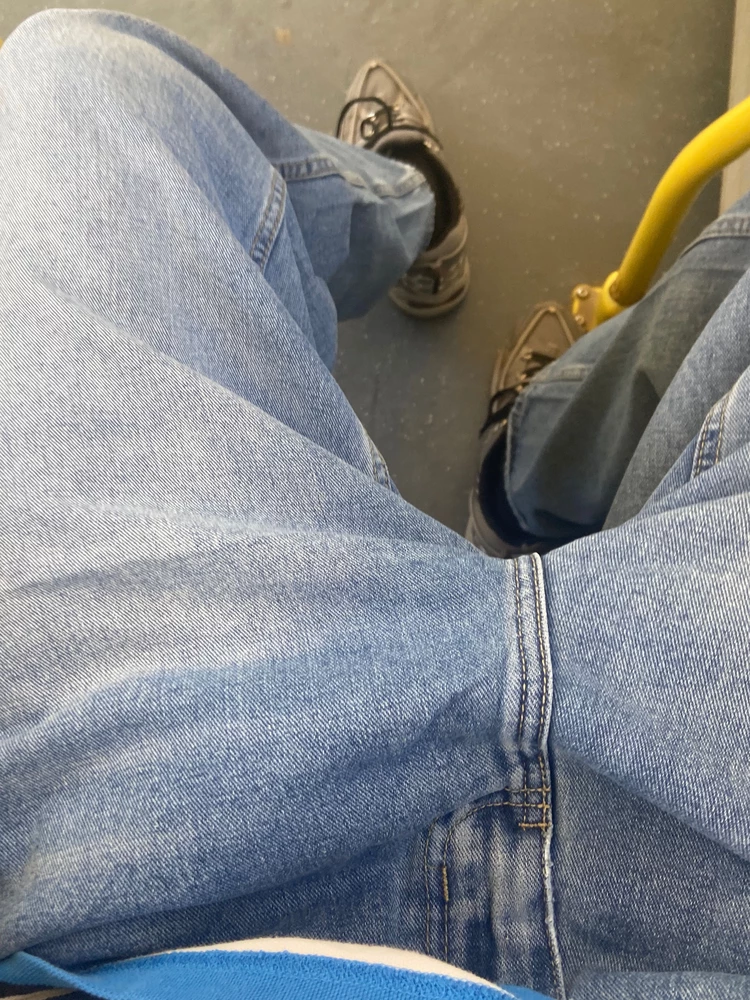 Идеальные джинсы, очень качественные!