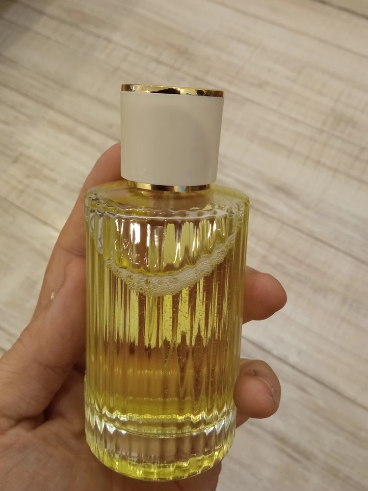 Пришёл в целом состоянии. Приятно лежит в руке