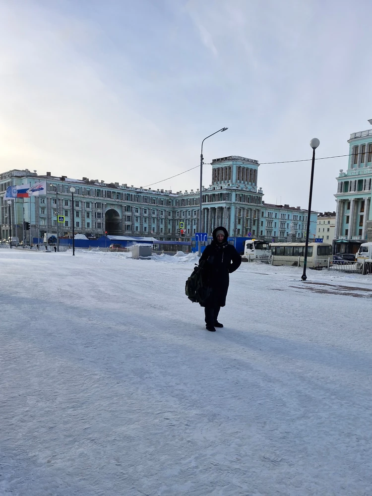 Отличный пуховик. Брала для поездки в Норильск в апреле. -26'тепло было.