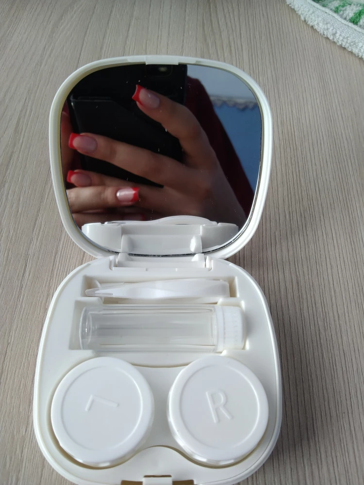 Всё отлично, но контейнер для линз чуть-чуть протекает, это конечно же минус. Штучки что идут в комплекте очень удобные )