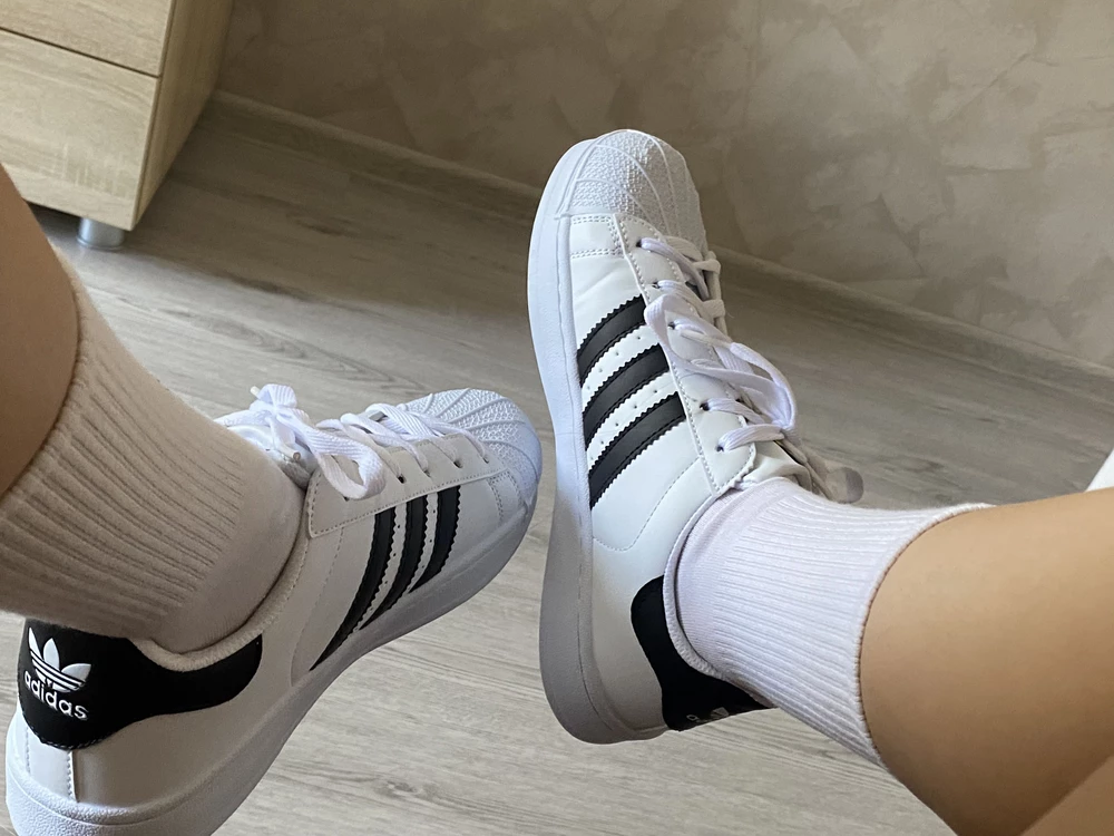 Минусы - воняет клеем, надписи на разной высоте, какая то вздутость(не сильно заметная на носике, торчат ниточки. А так, за свою цену пойдет, оставила себе.❤️‍🩹