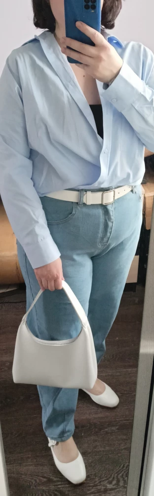 Джинсы понравились, немного тянутся, на лето - прекрасный вариант. Не моя модель (в области паха), отказ. В подарок положили носочки, приятно, но носить будет кто-то другой. Рекомендую