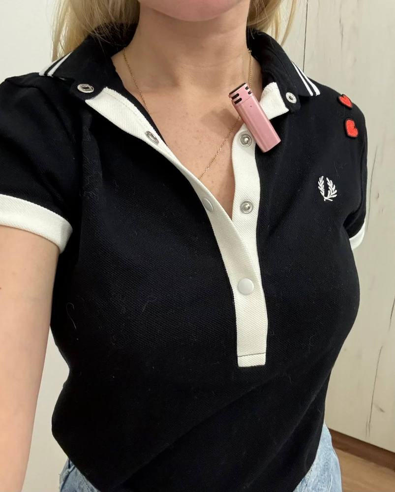 Очень красивые микрофончики. Настолько миниатюрные и так красиво мерцают. Переживала, что будут большими, не могла понять по фото их размер. Оказались совсем крошки, но так круто работает шумоподавление. Очень довольна выбором.