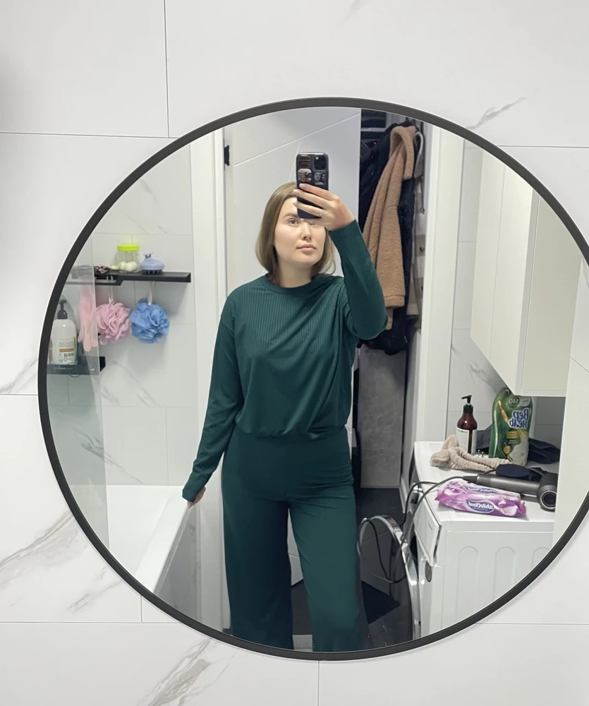 Я так обожаю эти костюмы ято заказала уже 3 🩶
Не мнутся,очень удоьные и повседневыные