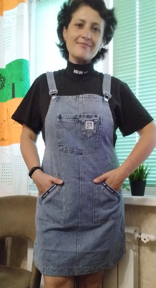 Сарафаном осталась довольна. Строчки ровные, ткань приятная, удобный, идёт размер в размер. Рекомендую к покупке. Продавцу спасибо.