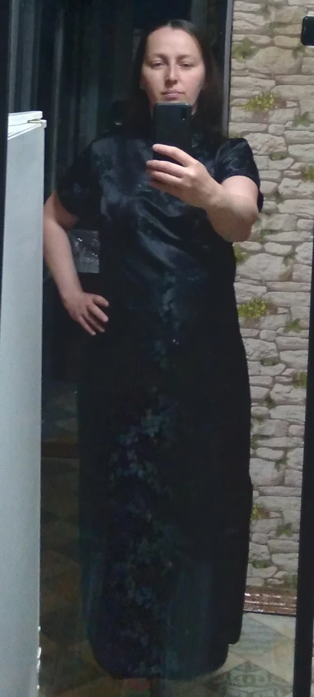 Взяла то что ткань понравилась а сшито не аккуратно