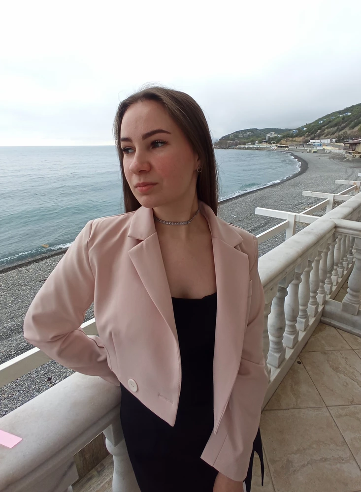 Ношу 42-44. Рамер 42 сидит как мне и хотелось 🥰 качеством довольна