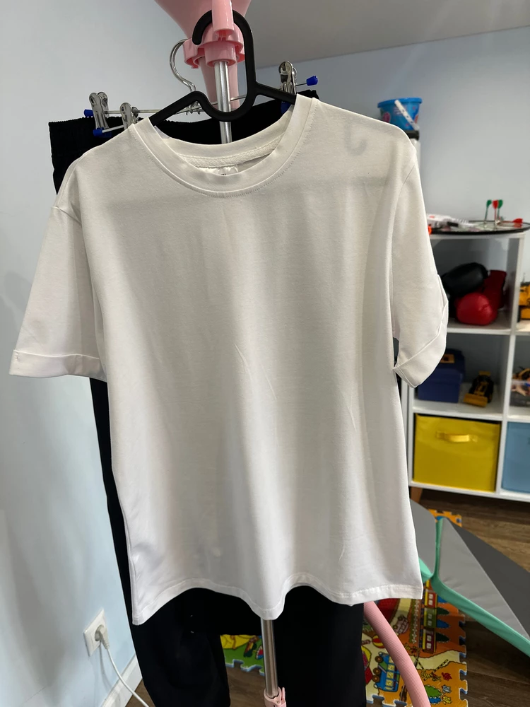 Очень качетсвенная футболка! Лучше одна такая, чем несколько дешевых